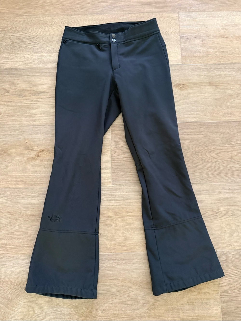 The North Face WindWall Softshell Ski Snow Pants Small Short Black
